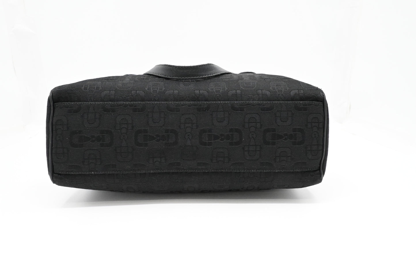 Gucci Shoulder Bag in Black Horsebit Canvas