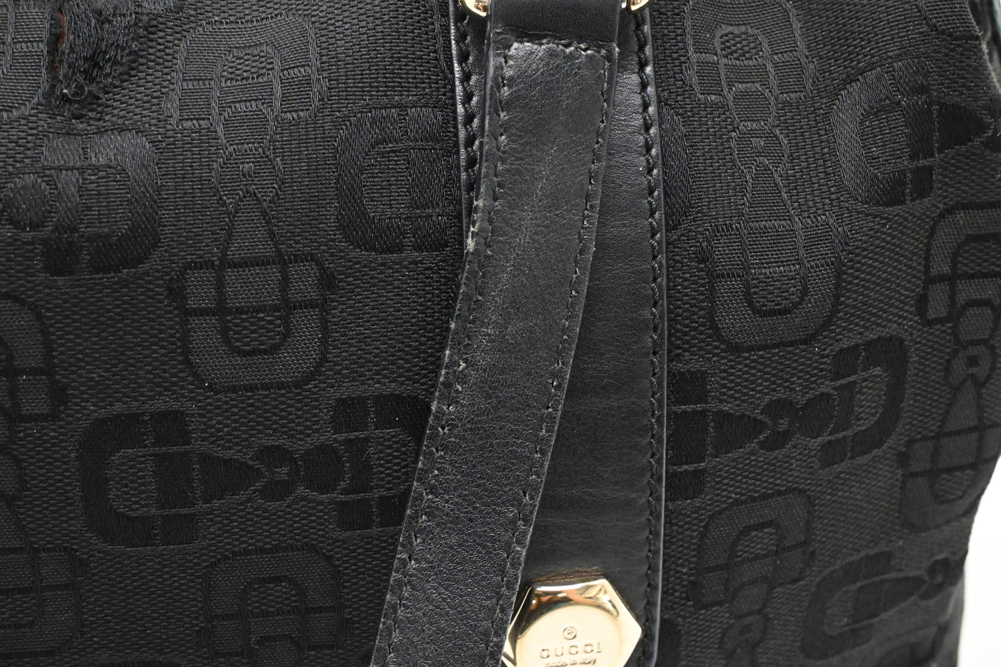 Gucci Shoulder Bag in Black Horsebit Canvas