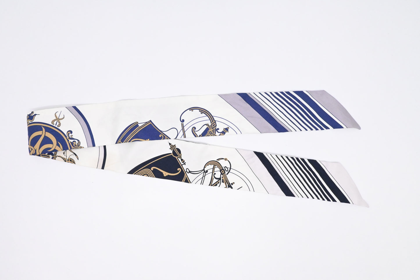 Hermes 'Ex Libris' Twilly in White and Blue Silk