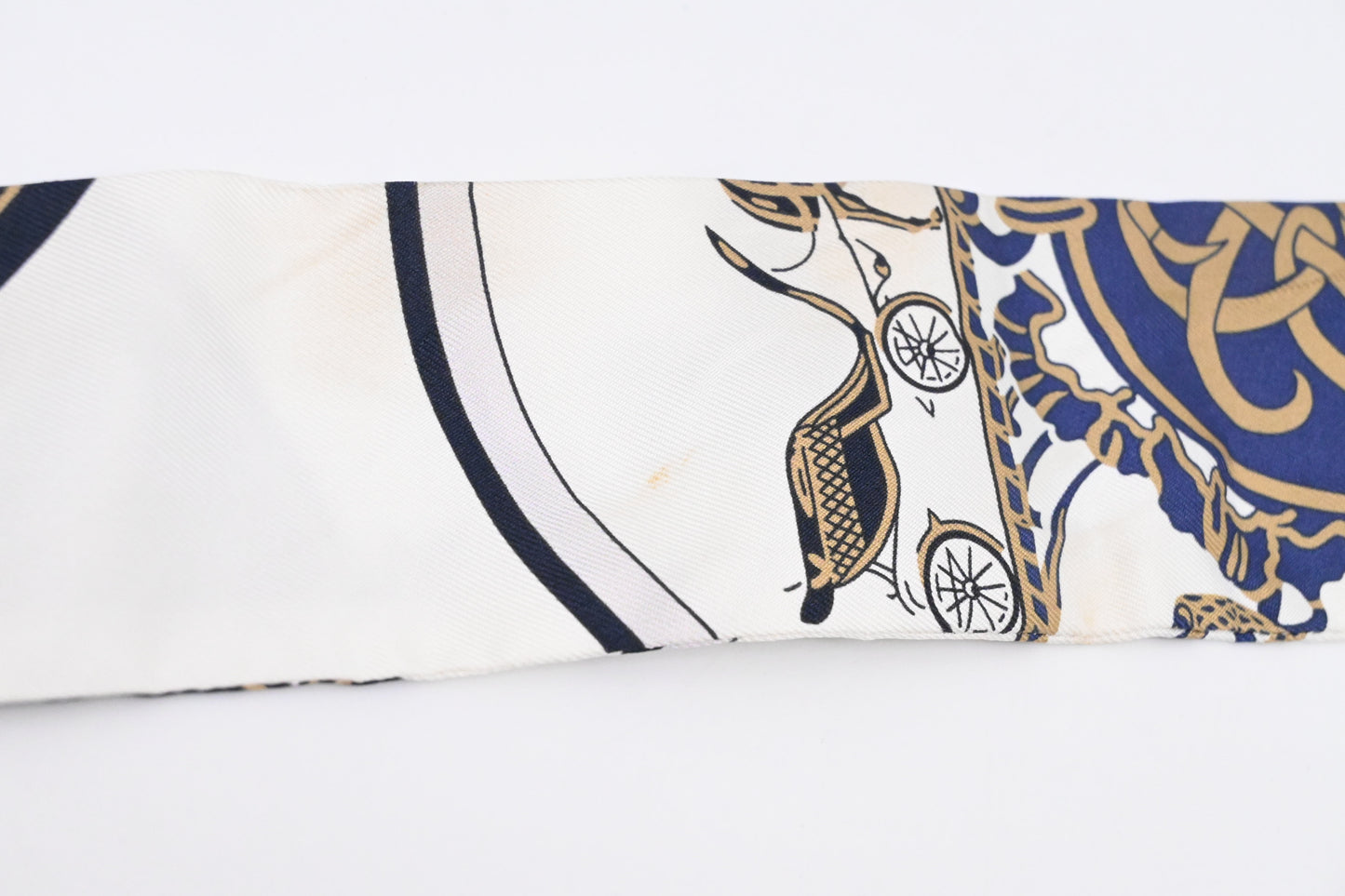 Hermes 'Ex Libris' Twilly in White and Blue Silk