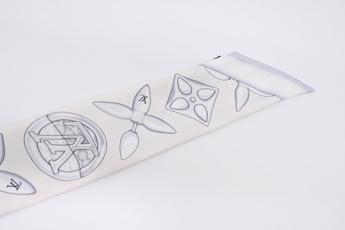 Louis Vuitton Louisette Bandeau in White Silk