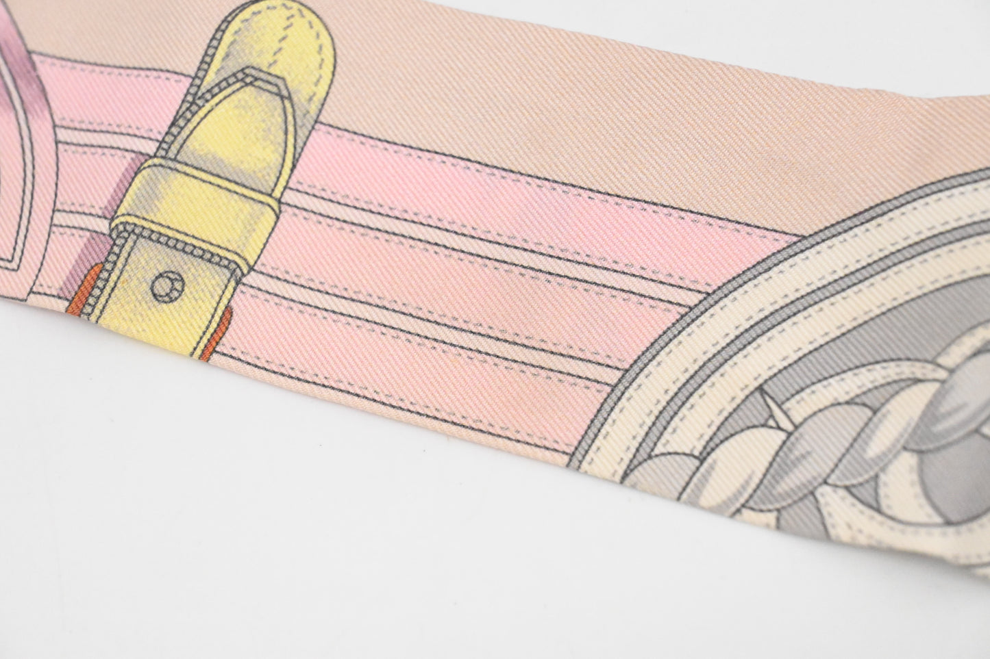 Hermes 'Grande Tenue' Twilly in Pink Silk