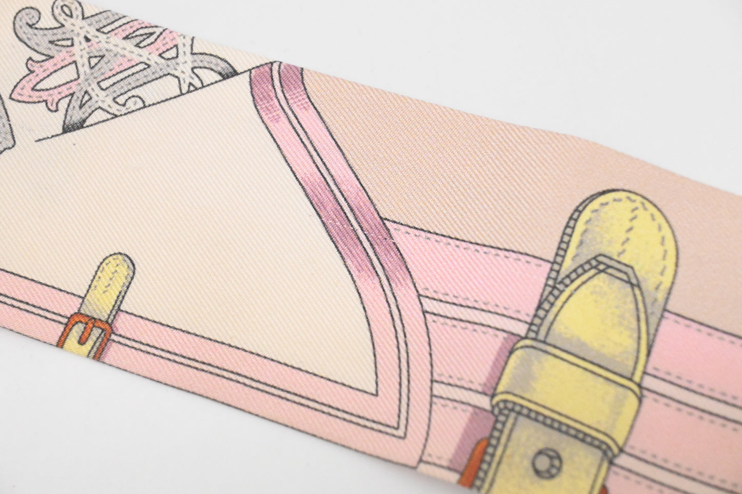 Hermes 'Grande Tenue' Twilly in Pink Silk