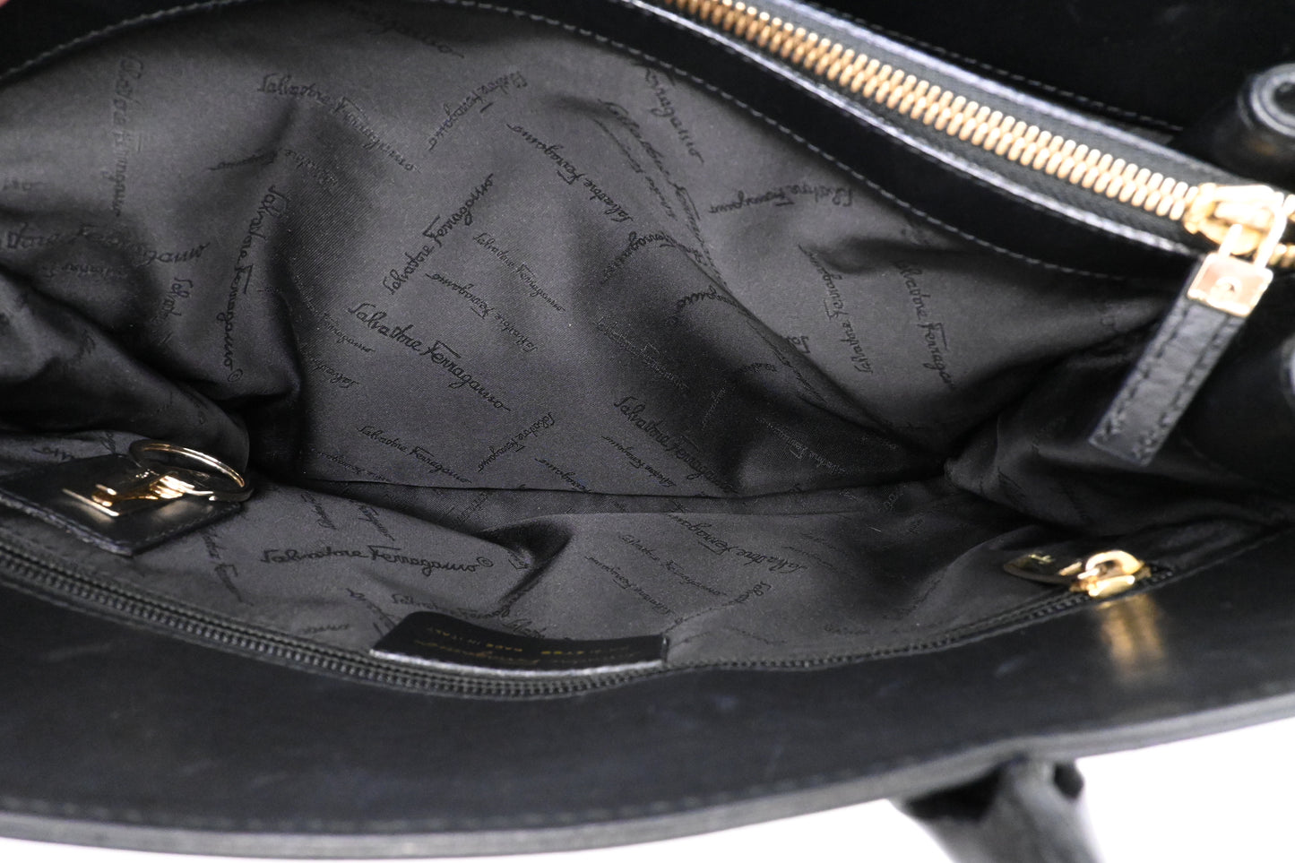 Ferragamo Shoulder Bag in Black Leather