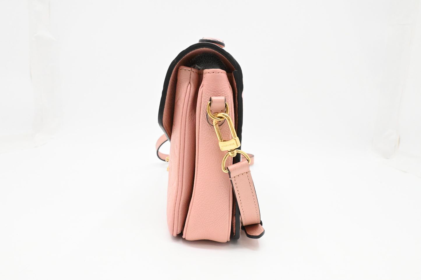 Louis Vuitton Pochette Métis in Pink Empreinte Leather