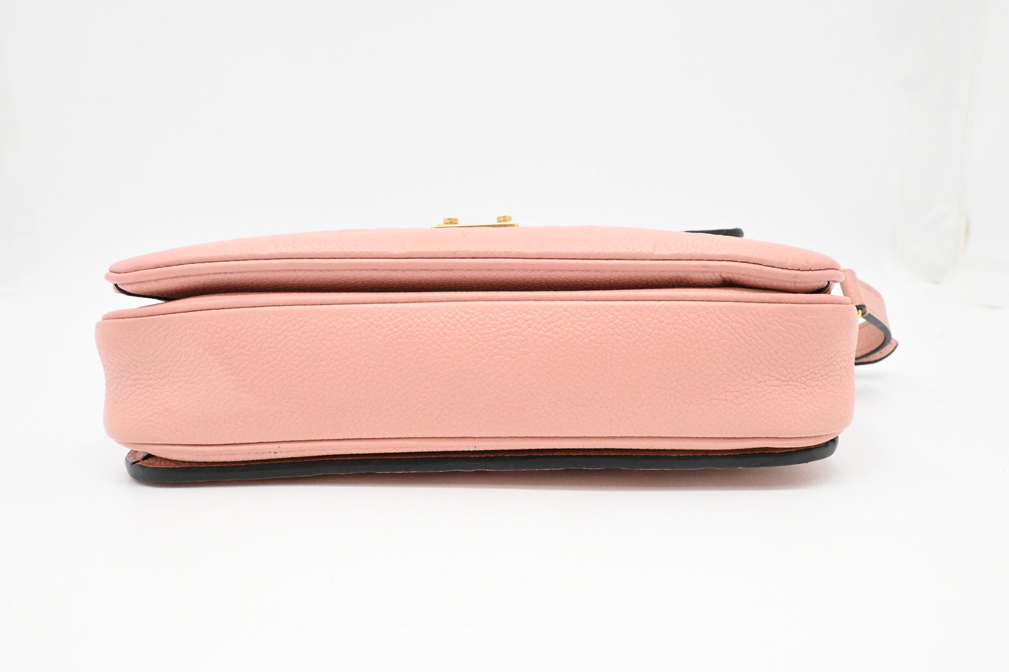 Louis Vuitton Pochette Métis in Pink Empreinte Leather