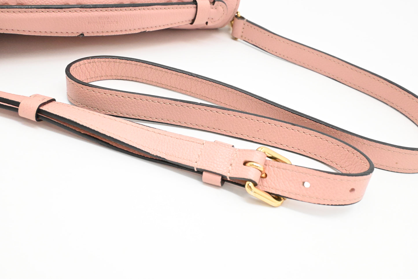 Louis Vuitton Pochette Métis in Pink Empreinte Leather