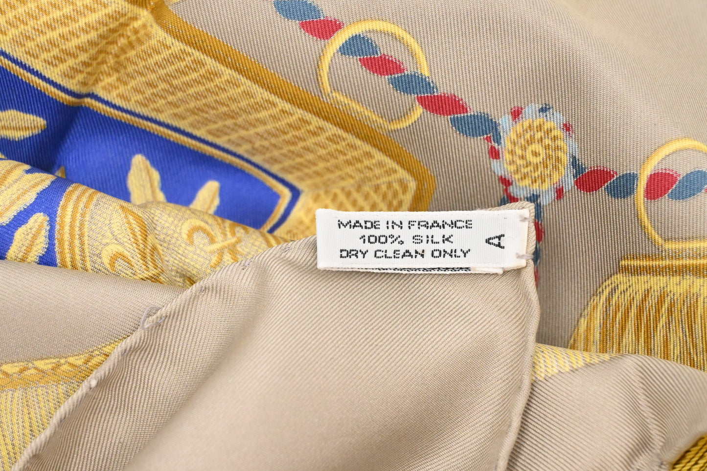 Hermes 'Poste et Cavalrie' Carre 90 in Beige Silk