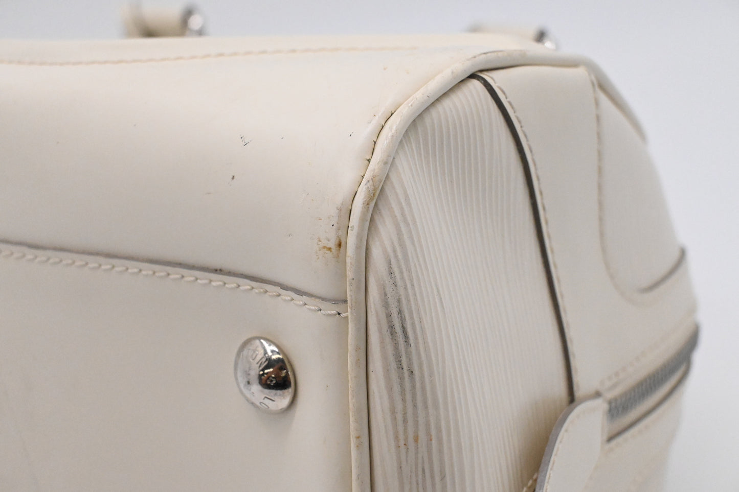 Louis Vuitton Bowling Montaigne PM in White Epi Leather