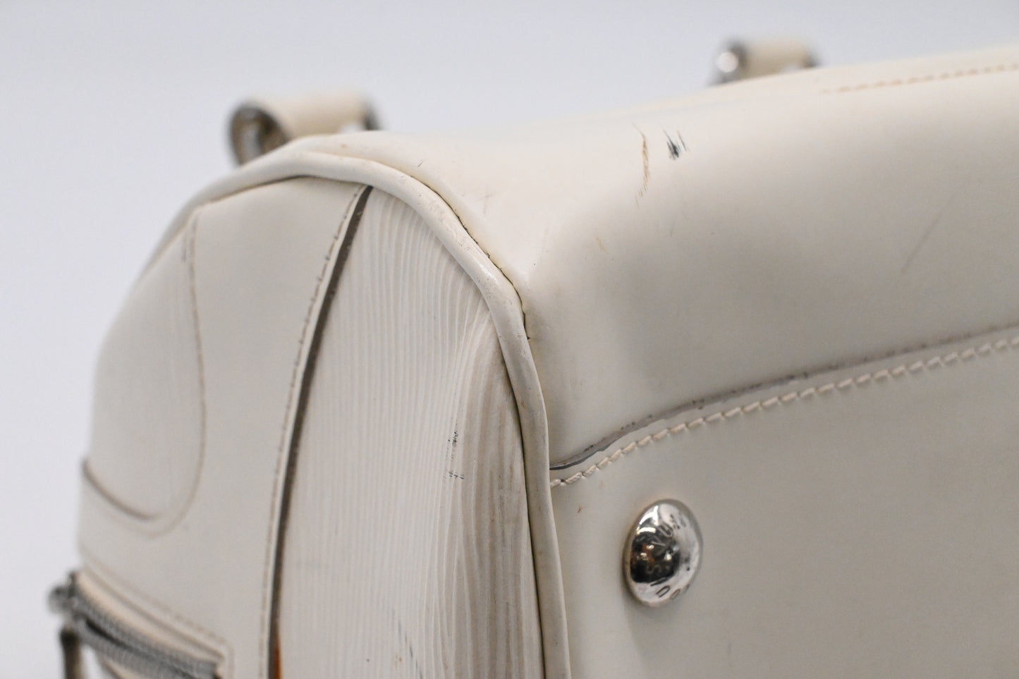 Louis Vuitton Bowling Montaigne PM in White Epi Leather