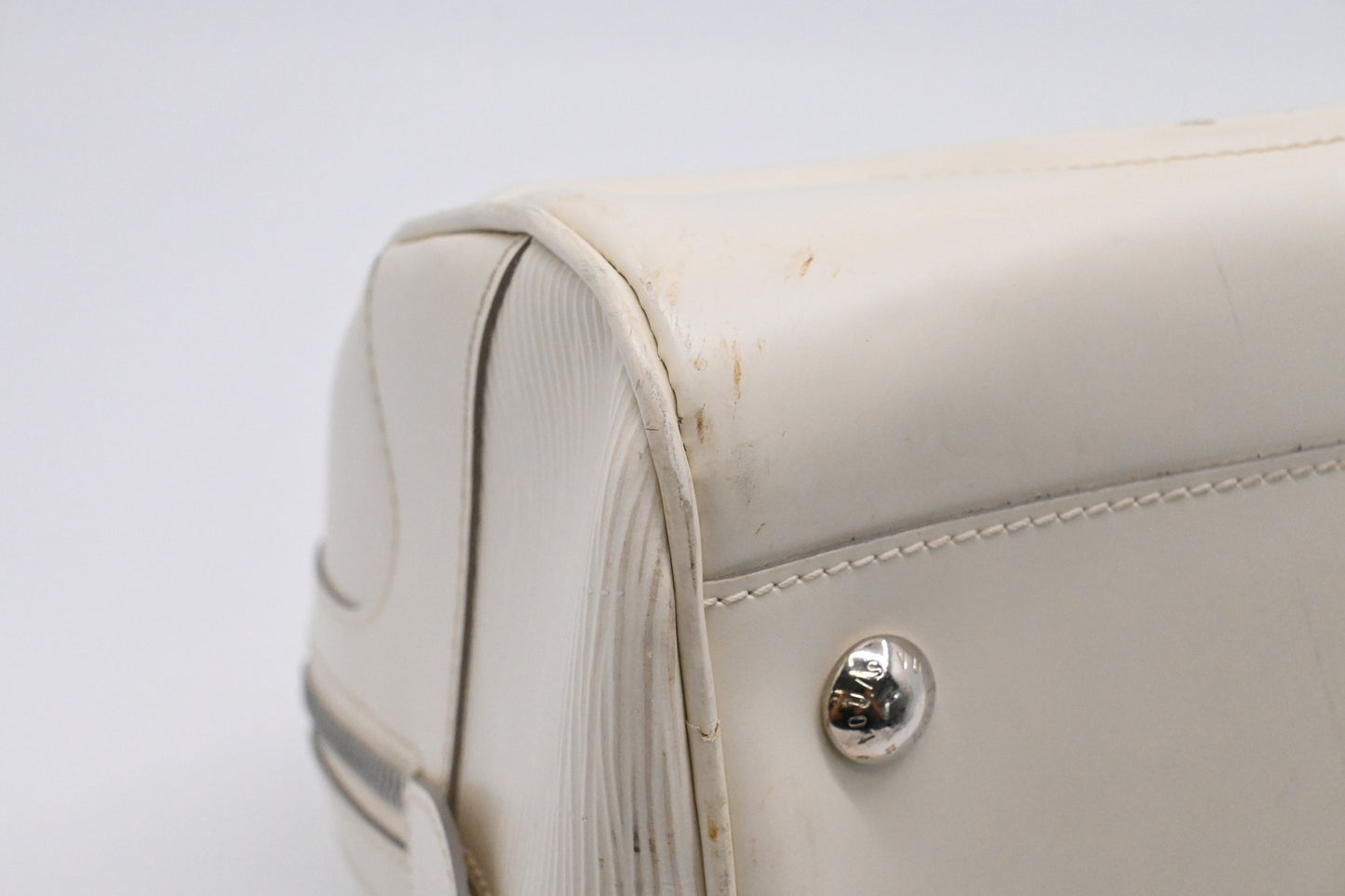 Louis Vuitton Bowling Montaigne PM in White Epi Leather