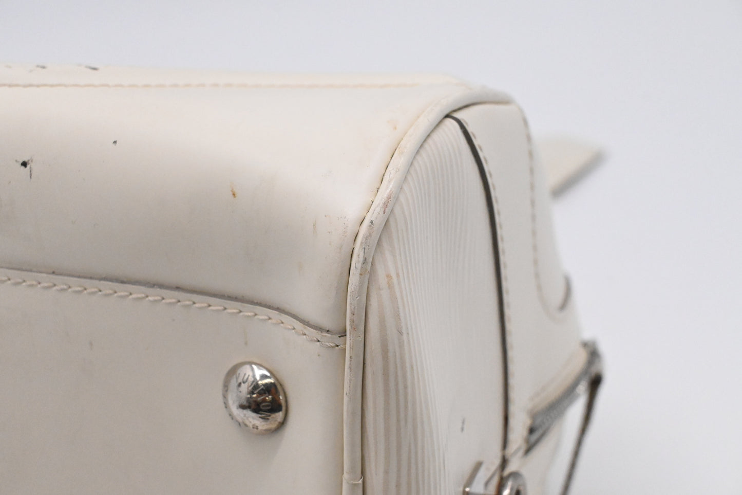 Louis Vuitton Bowling Montaigne PM in White Epi Leather