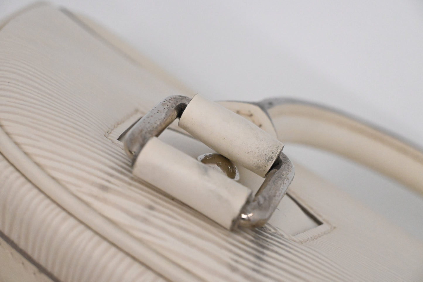 Louis Vuitton Bowling Montaigne PM in White Epi Leather