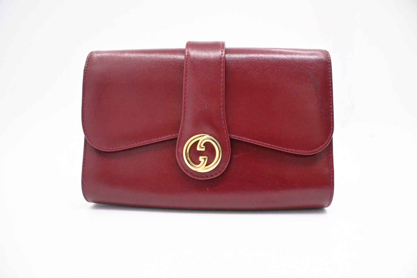 Gucci Clutch in Maroon Leather