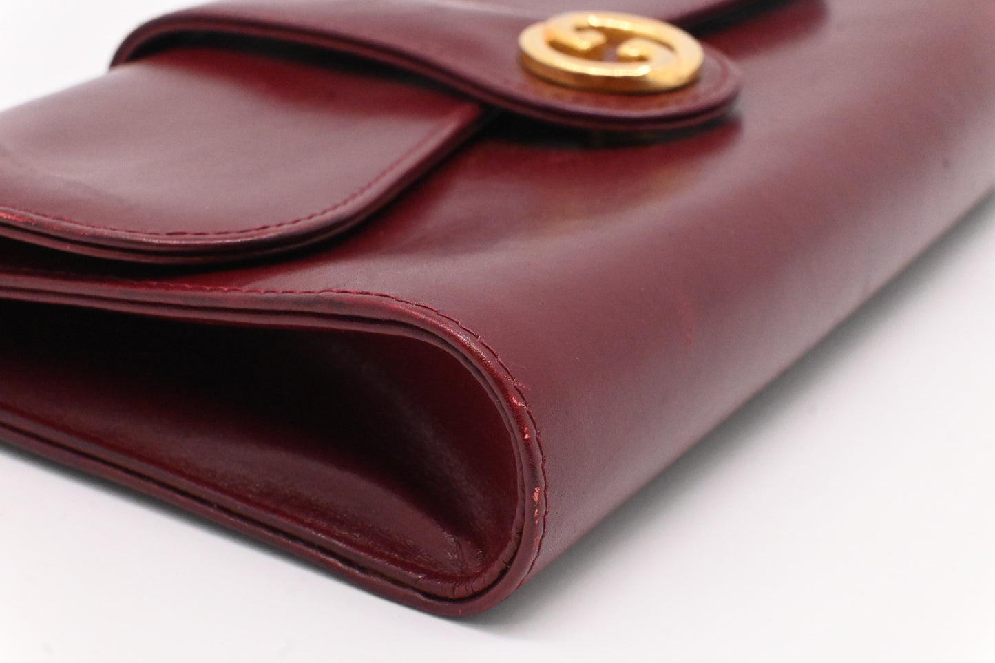 Gucci Clutch in Maroon Leather