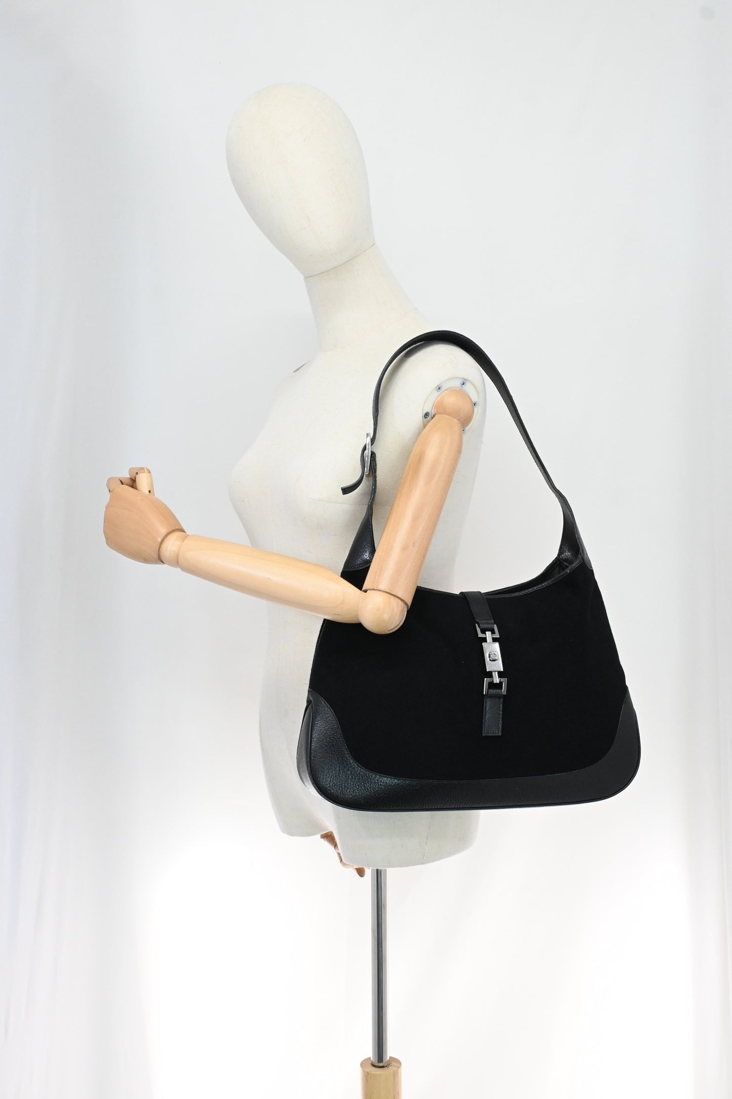 Gucci Jackie Shoulder Bag in Black Felt