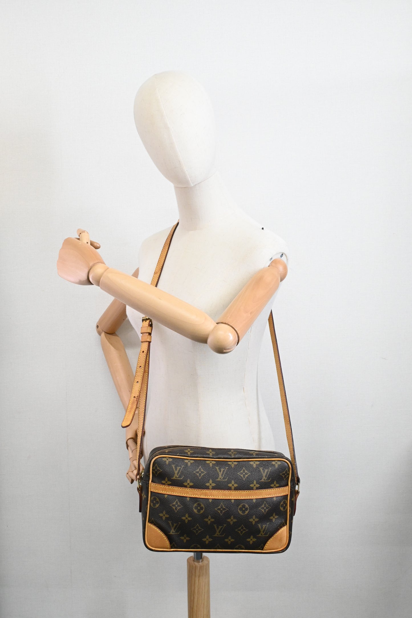 Louis Vuitton Trocadero 27 in Monogram Canvas