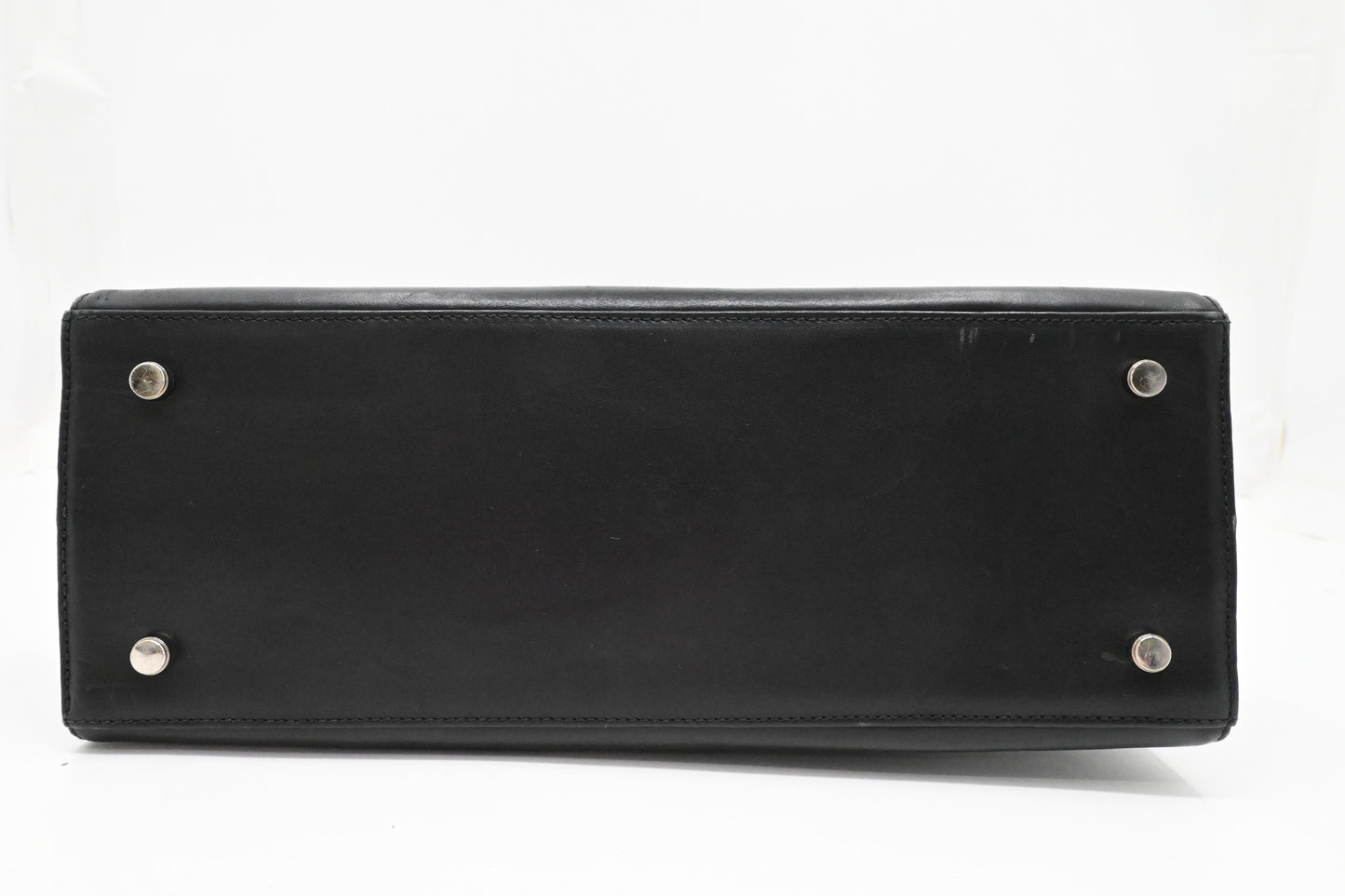 Ferragamo Shoulder Bag in Black Leather