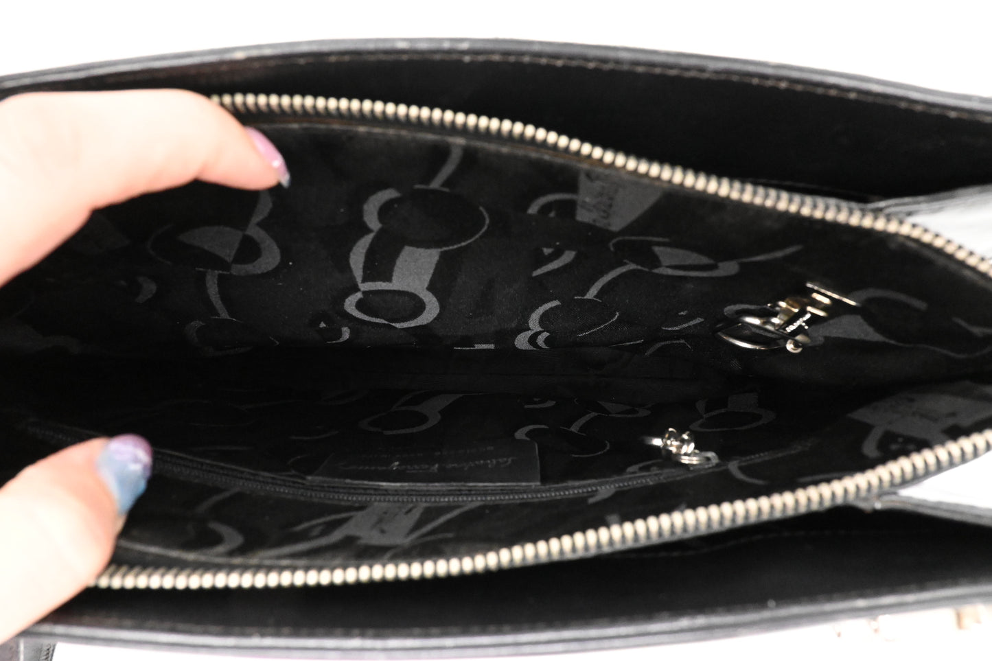 Ferragamo Shoulder Bag in Black Leather
