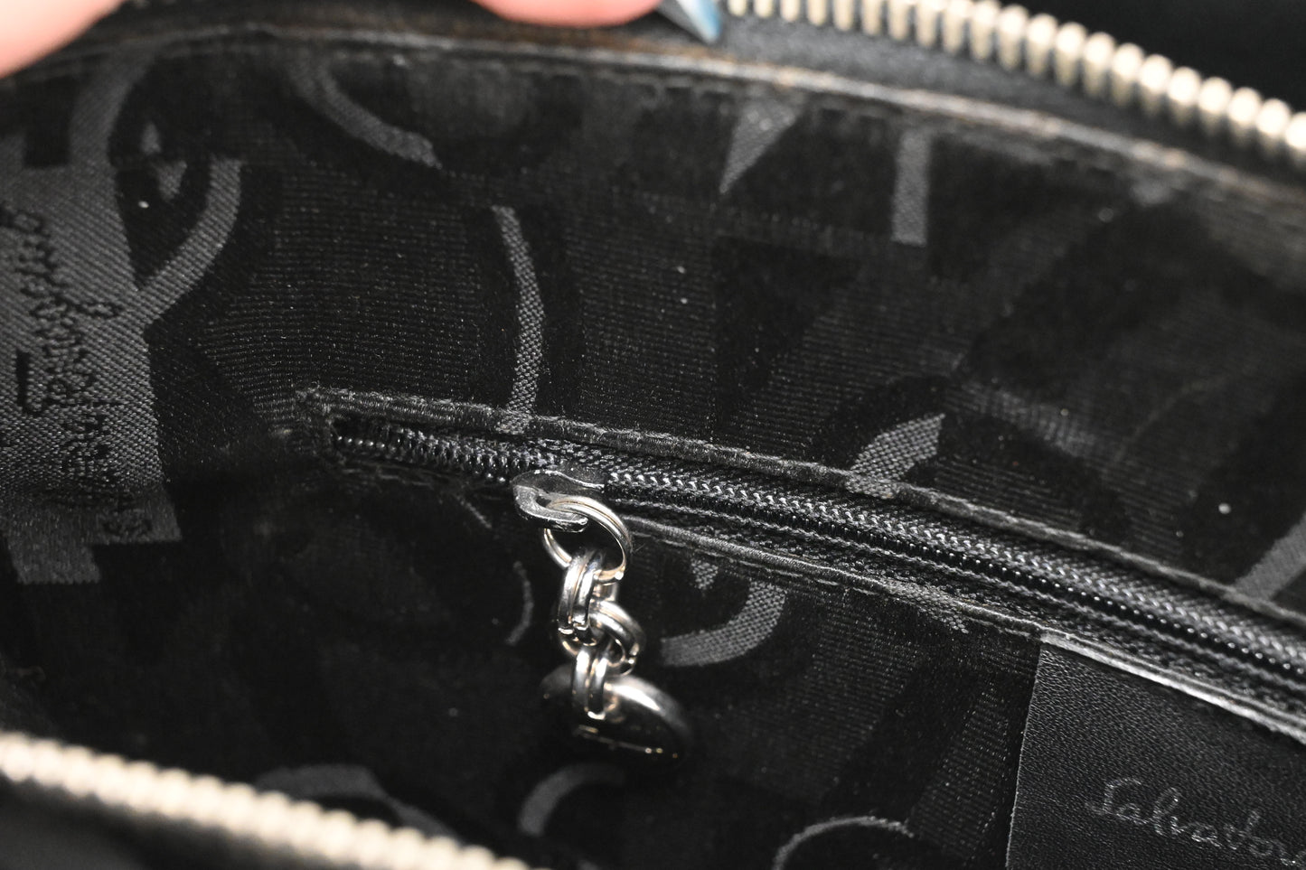 Ferragamo Shoulder Bag in Black Leather
