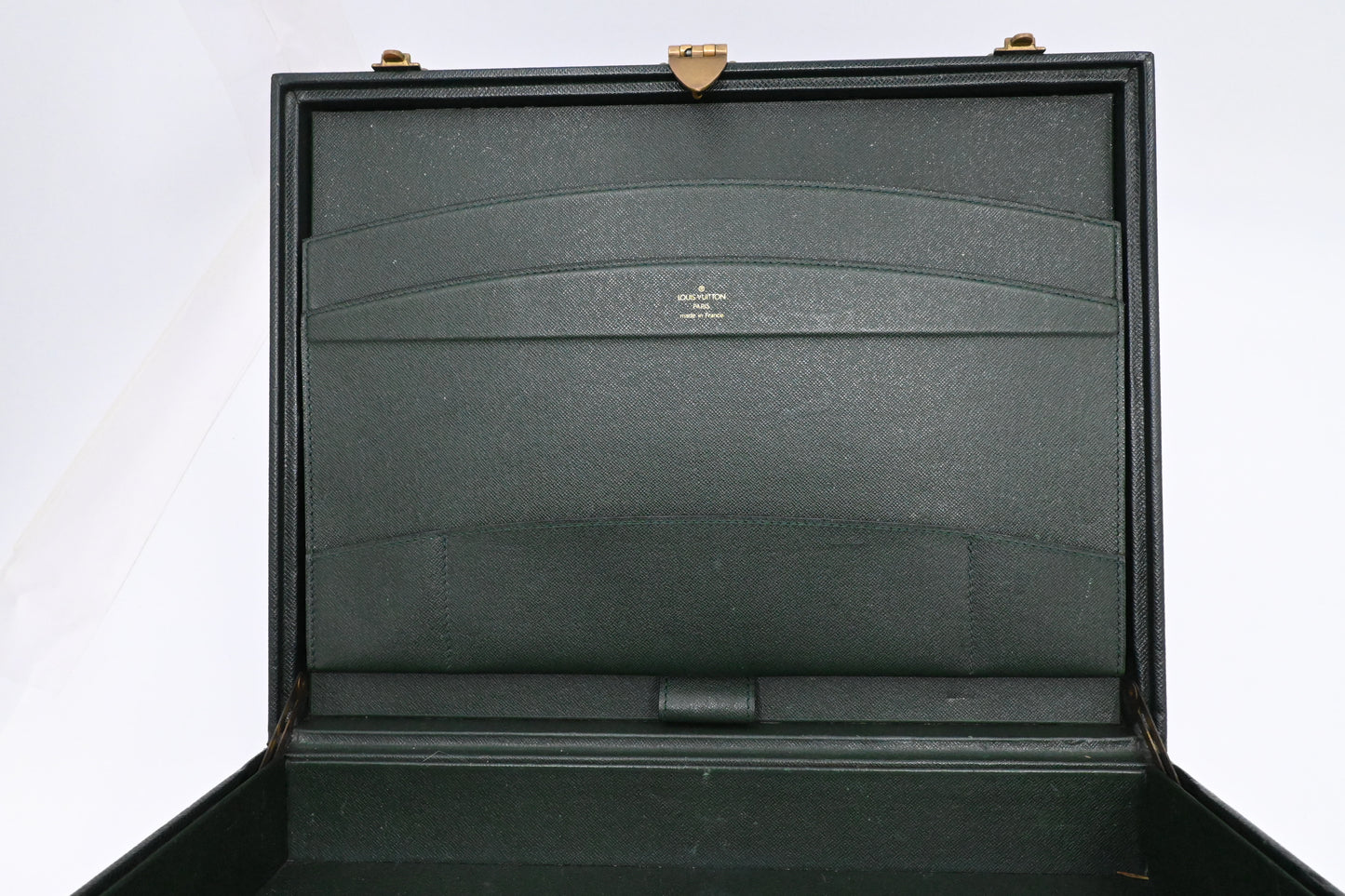 Louis Vuitton Briefcase in Green Taiga Leather