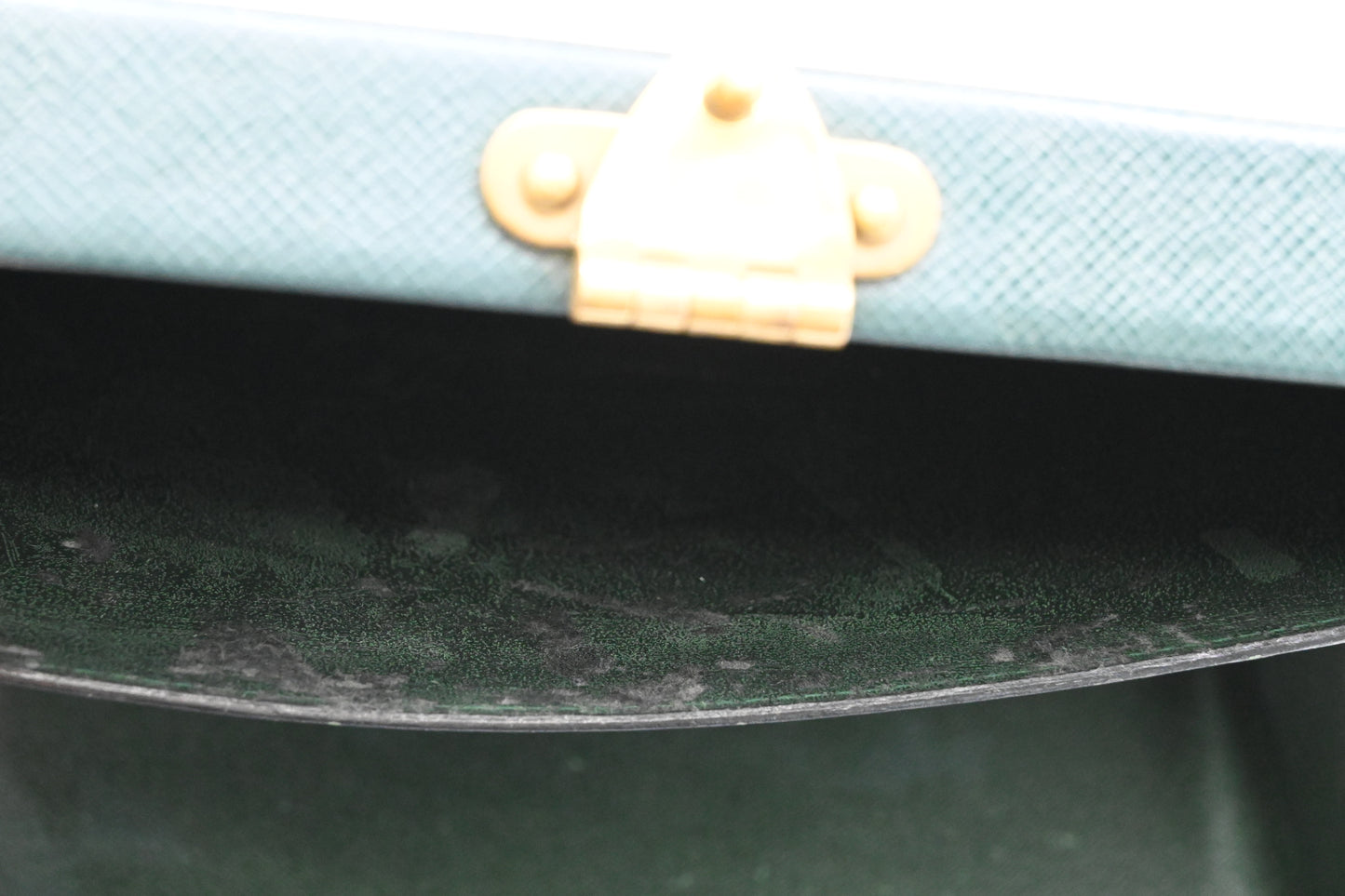 Louis Vuitton Briefcase in Green Taiga Leather