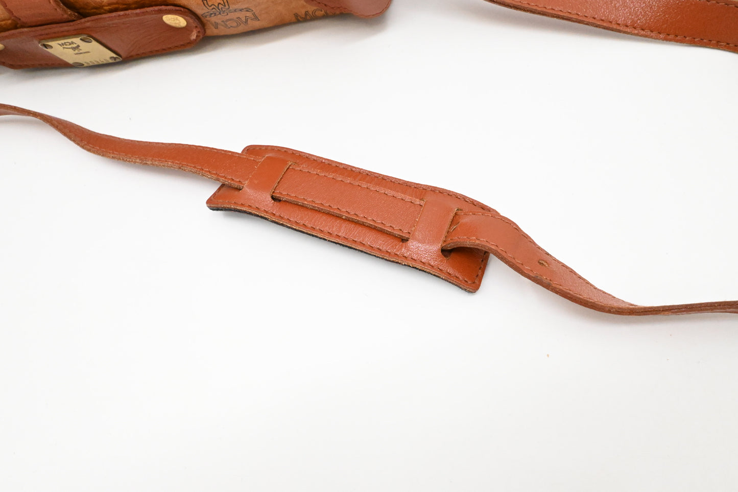 MCM Messenger Bag in Cognac Visetos Canvas