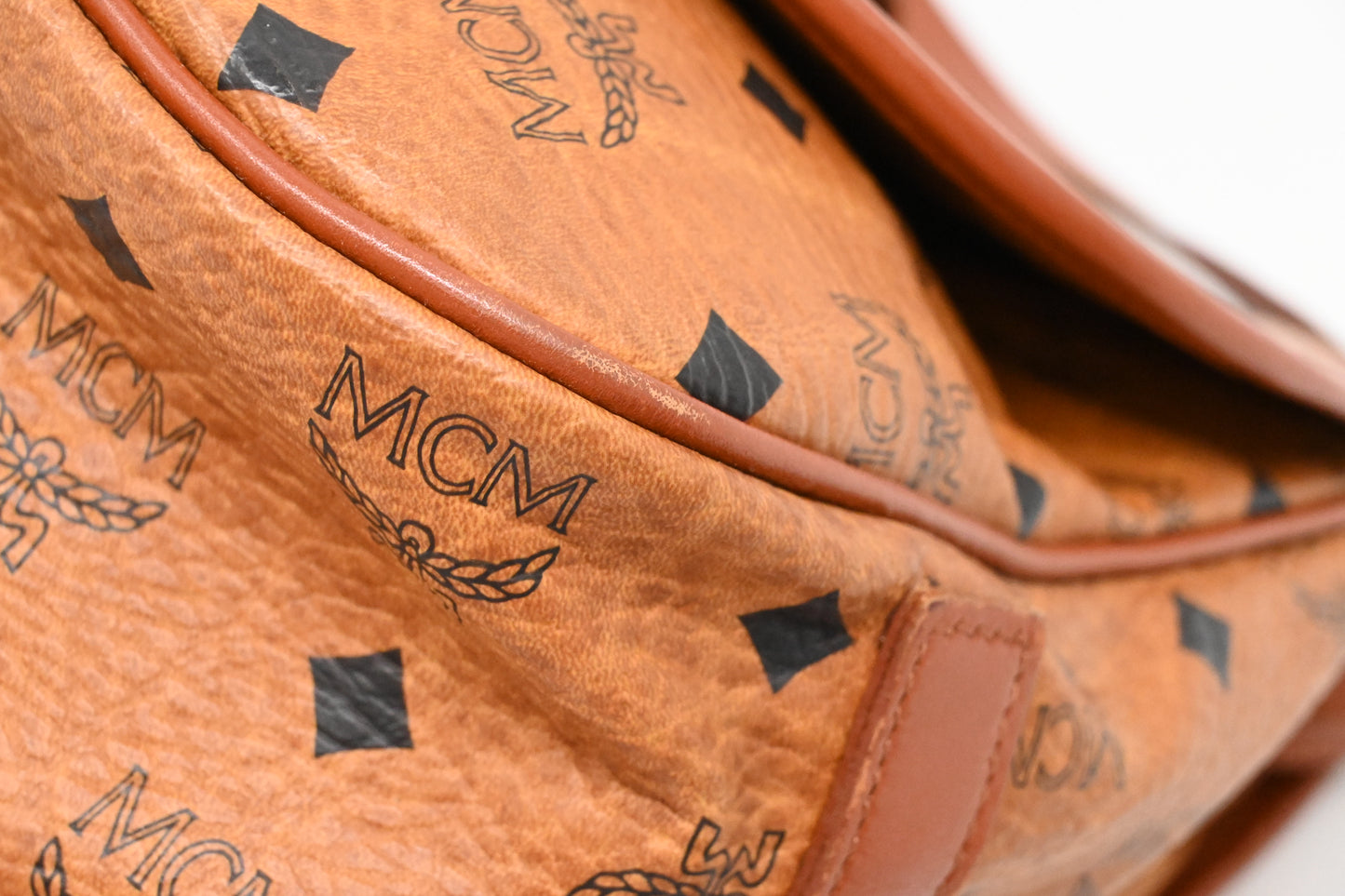 MCM Messenger Bag in Cognac Visetos Canvas