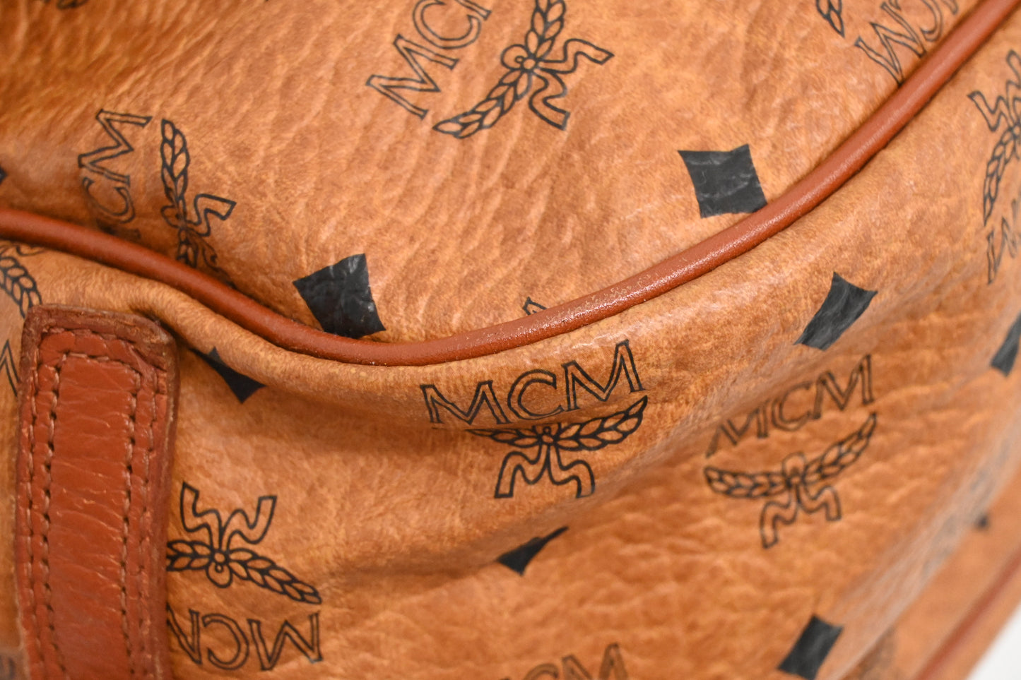MCM Messenger Bag in Cognac Visetos Canvas