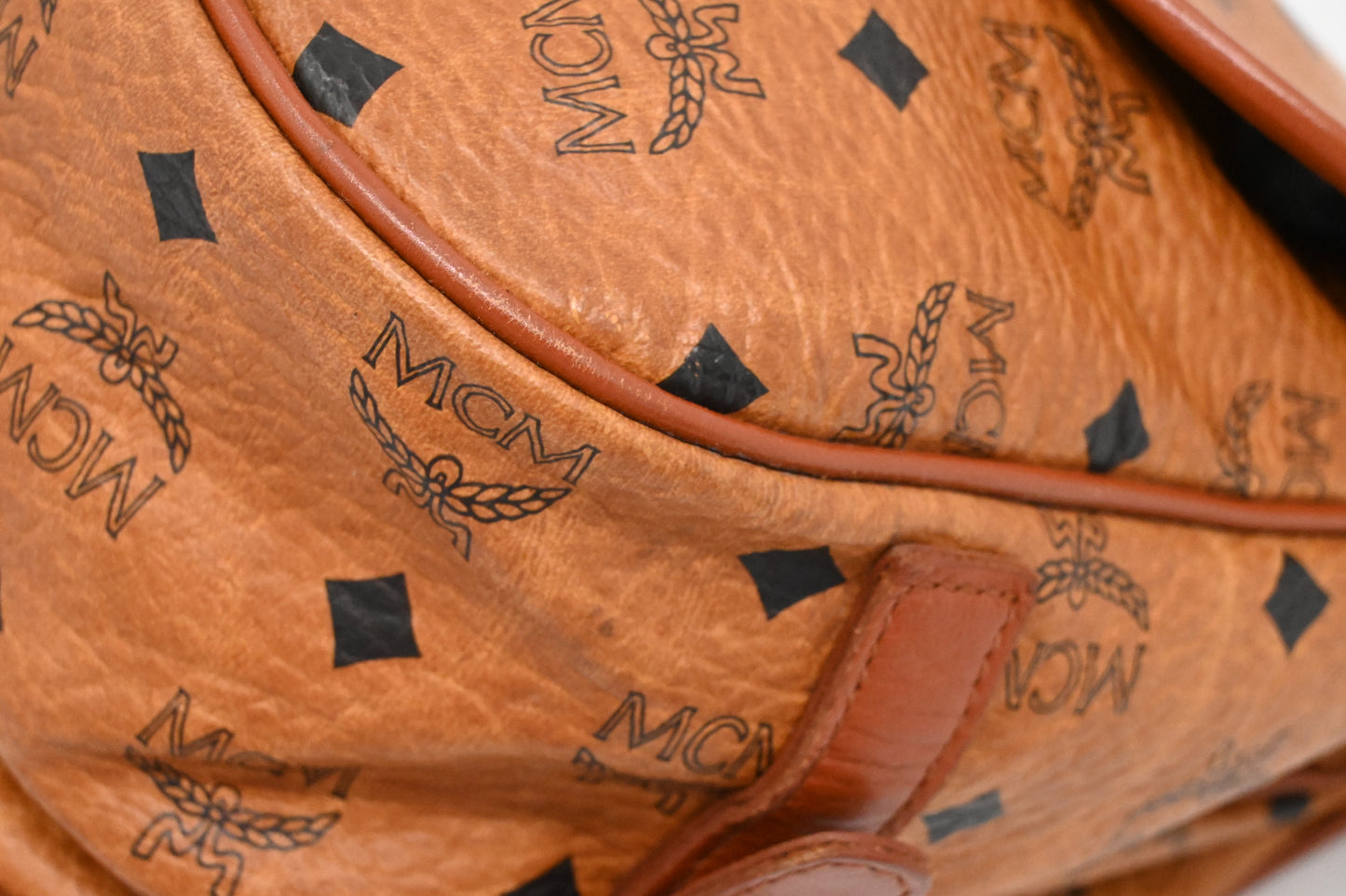 MCM Messenger Bag in Cognac Visetos Canvas