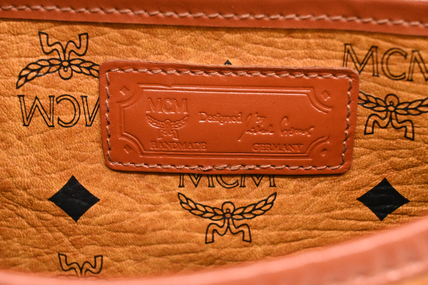 MCM Messenger Bag in Cognac Visetos Canvas
