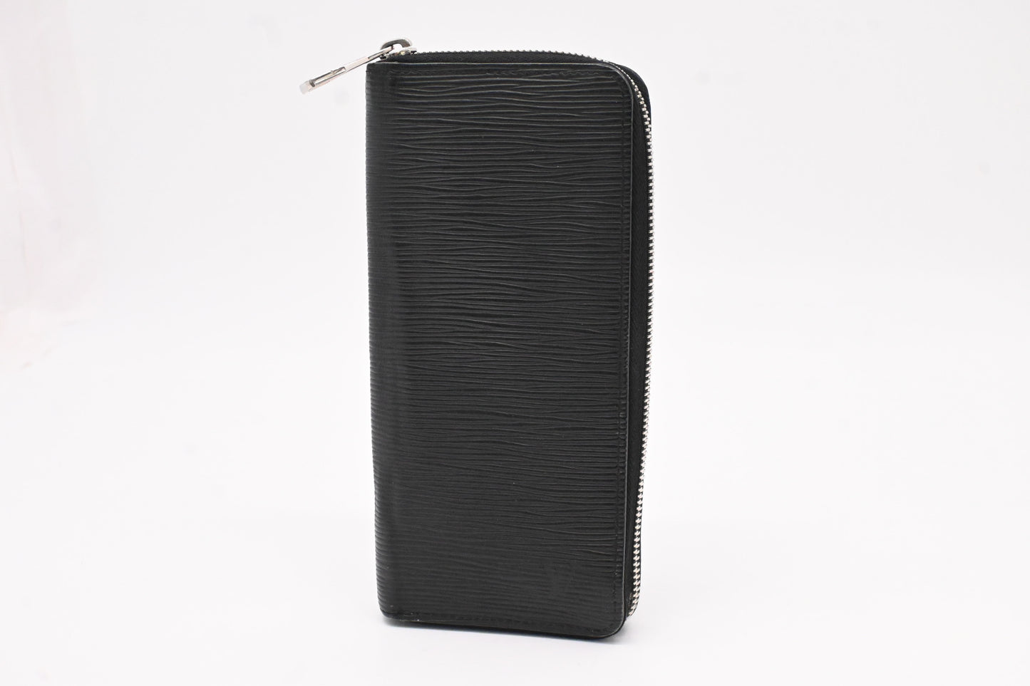 Louis Vuitton Vertical Zippy Wallet in Black Epi Leather