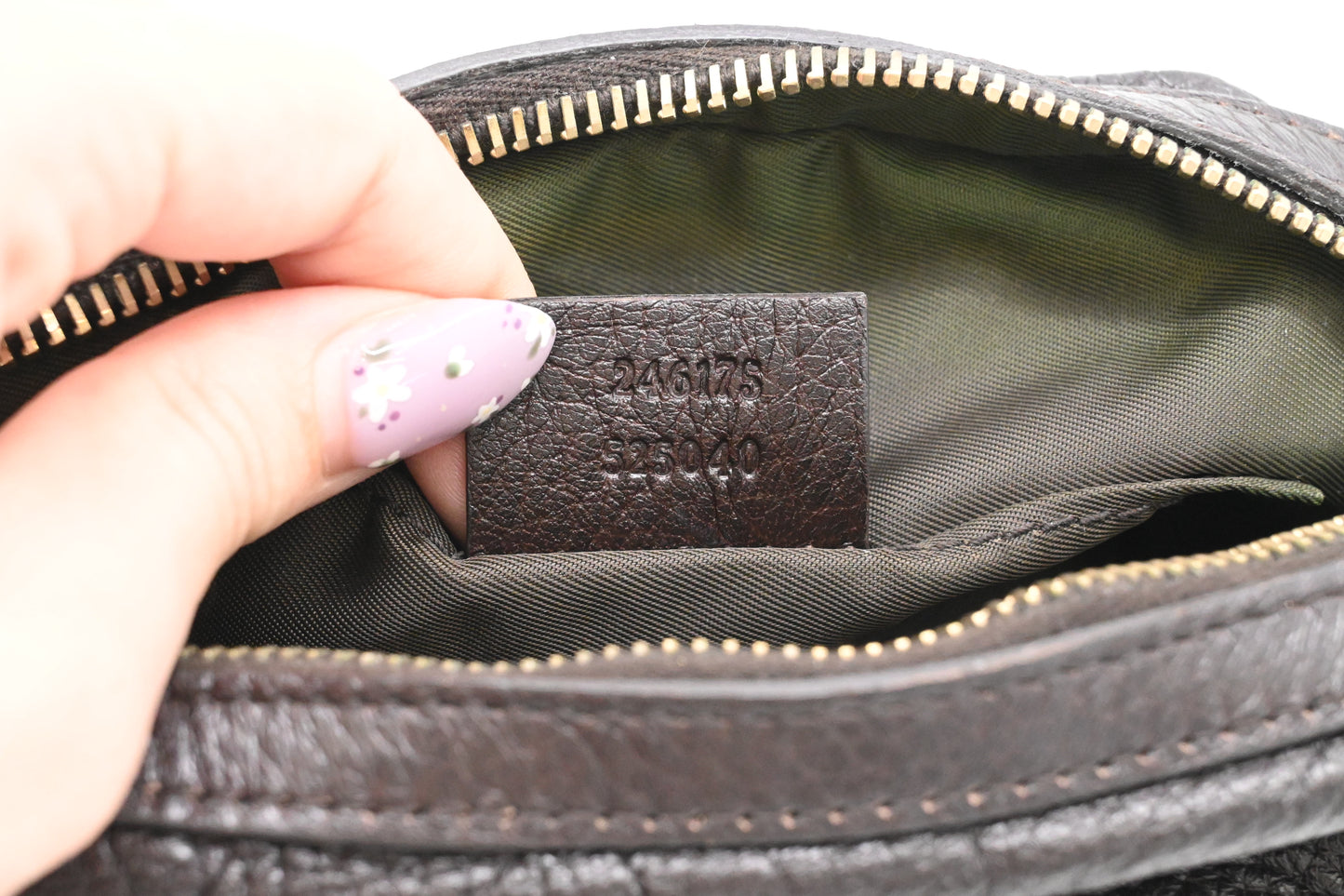 Gucci Pouch in Dark Brown Leather
