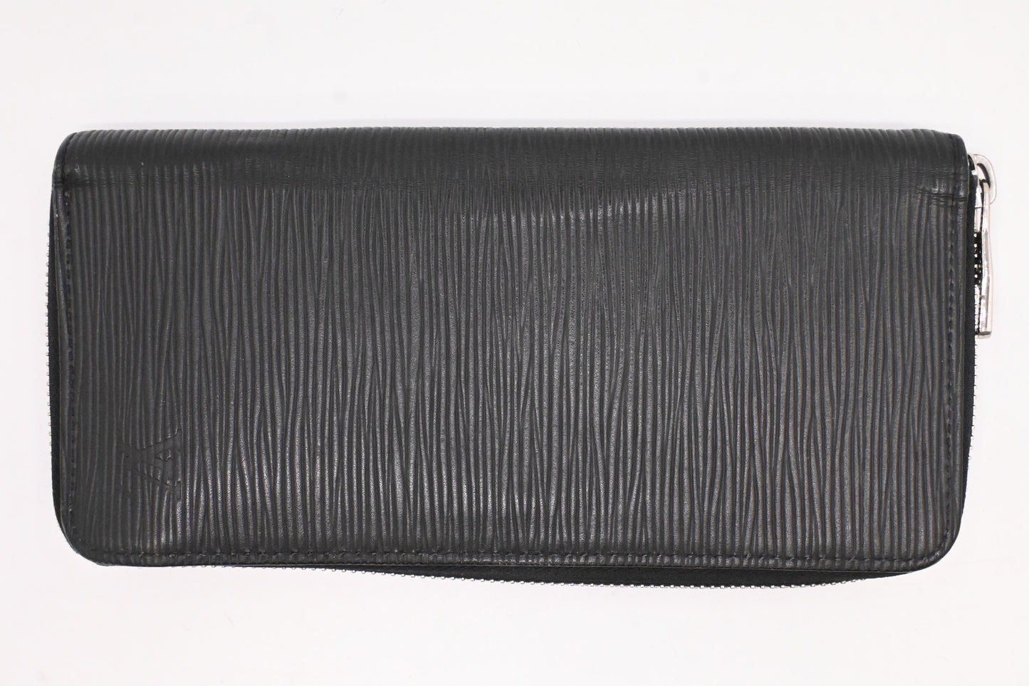 Louis Vuitton Vertical Zippy Wallet in Black Epi Leather