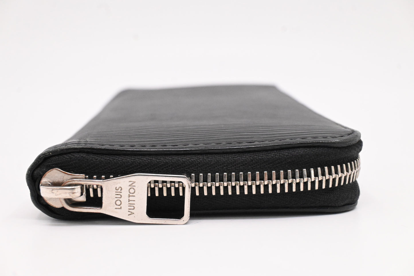 Louis Vuitton Vertical Zippy Wallet in Black Epi Leather