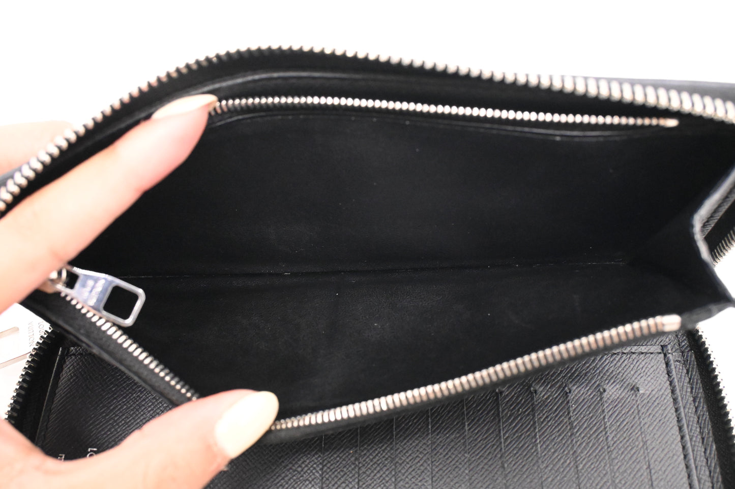Louis Vuitton Vertical Zippy Wallet in Black Epi Leather
