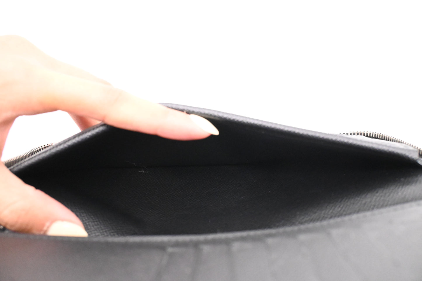 Louis Vuitton Vertical Zippy Wallet in Black Epi Leather