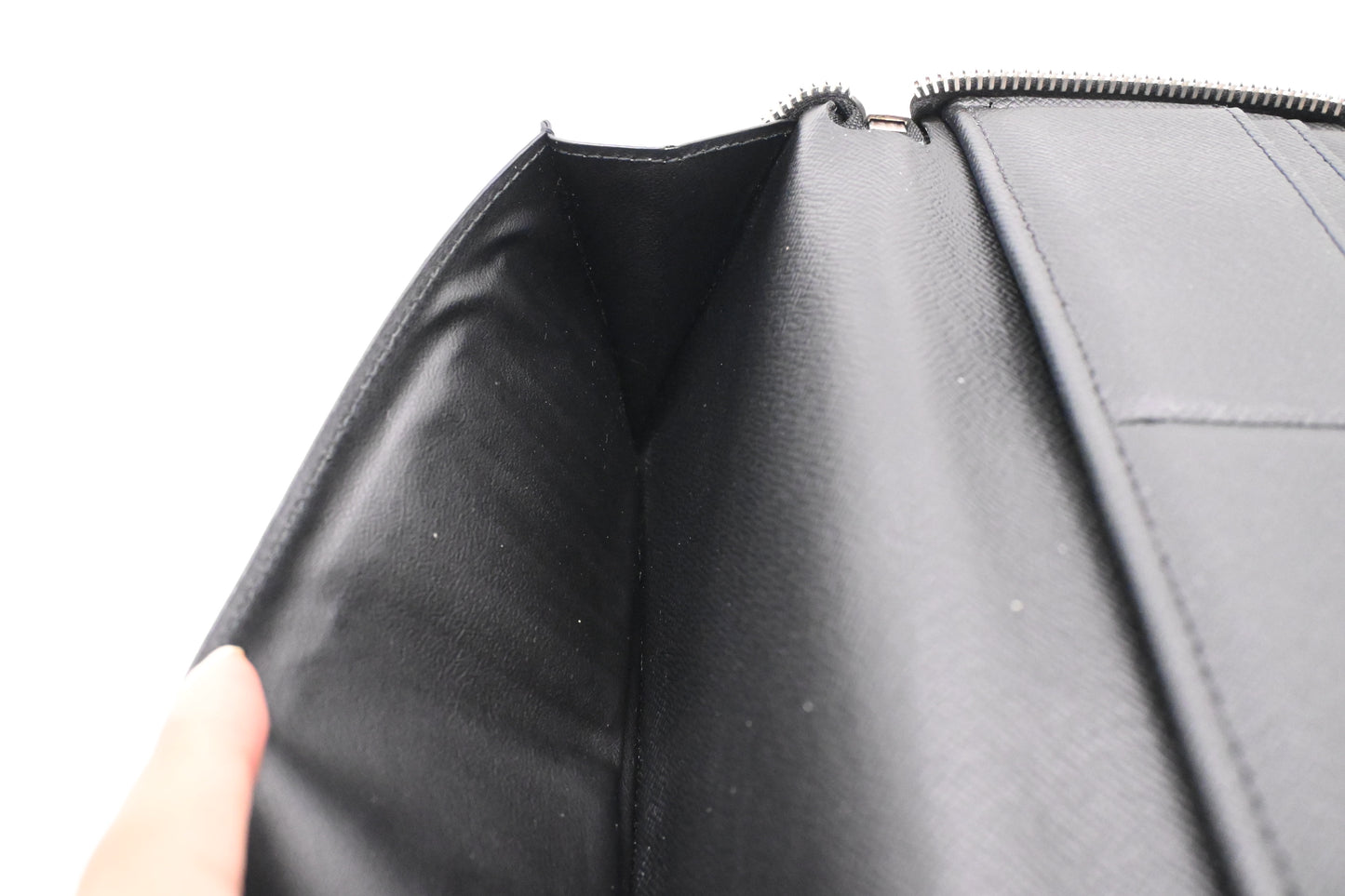 Louis Vuitton Vertical Zippy Wallet in Black Epi Leather