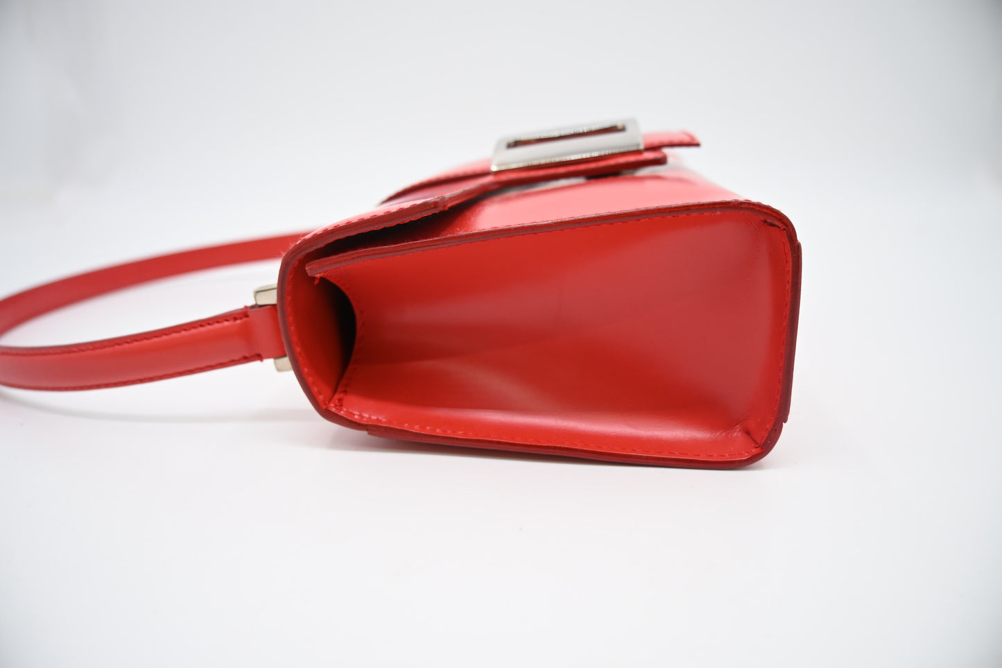 Ferragamo Shoulder Bag in Red-Orange Leather