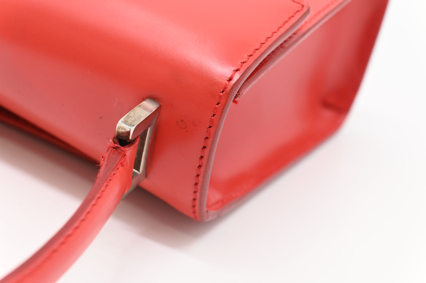 Ferragamo Shoulder Bag in Red-Orange Leather