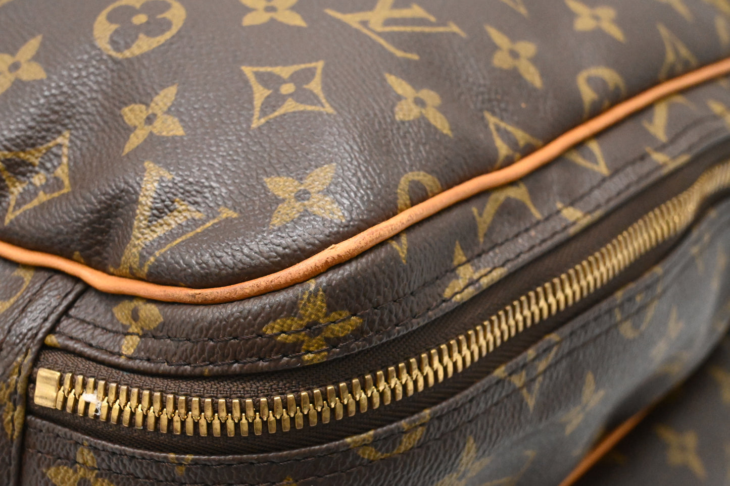 Louis Vuitton Alize 2 Poches in Monogram Canvas