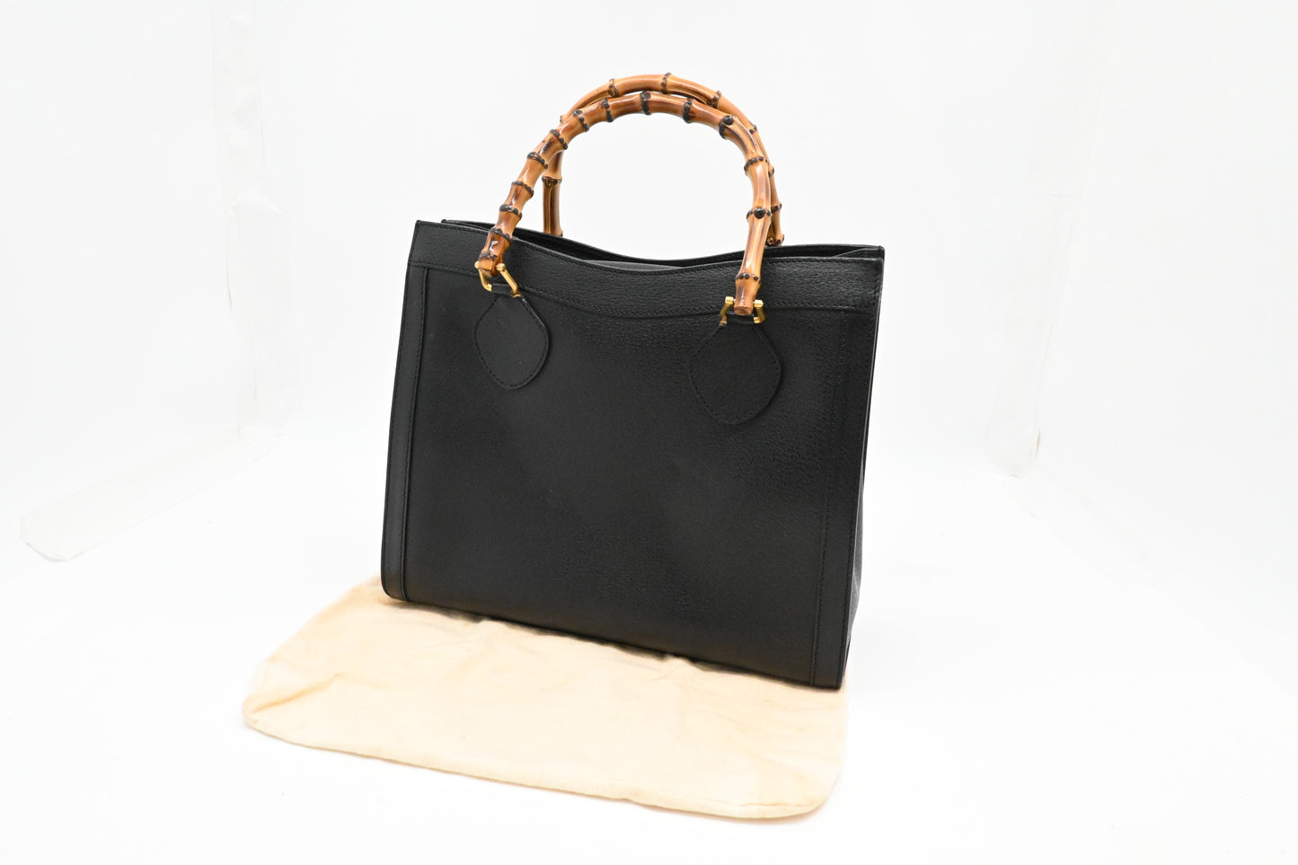 Gucci Medium Diana in Black Leather