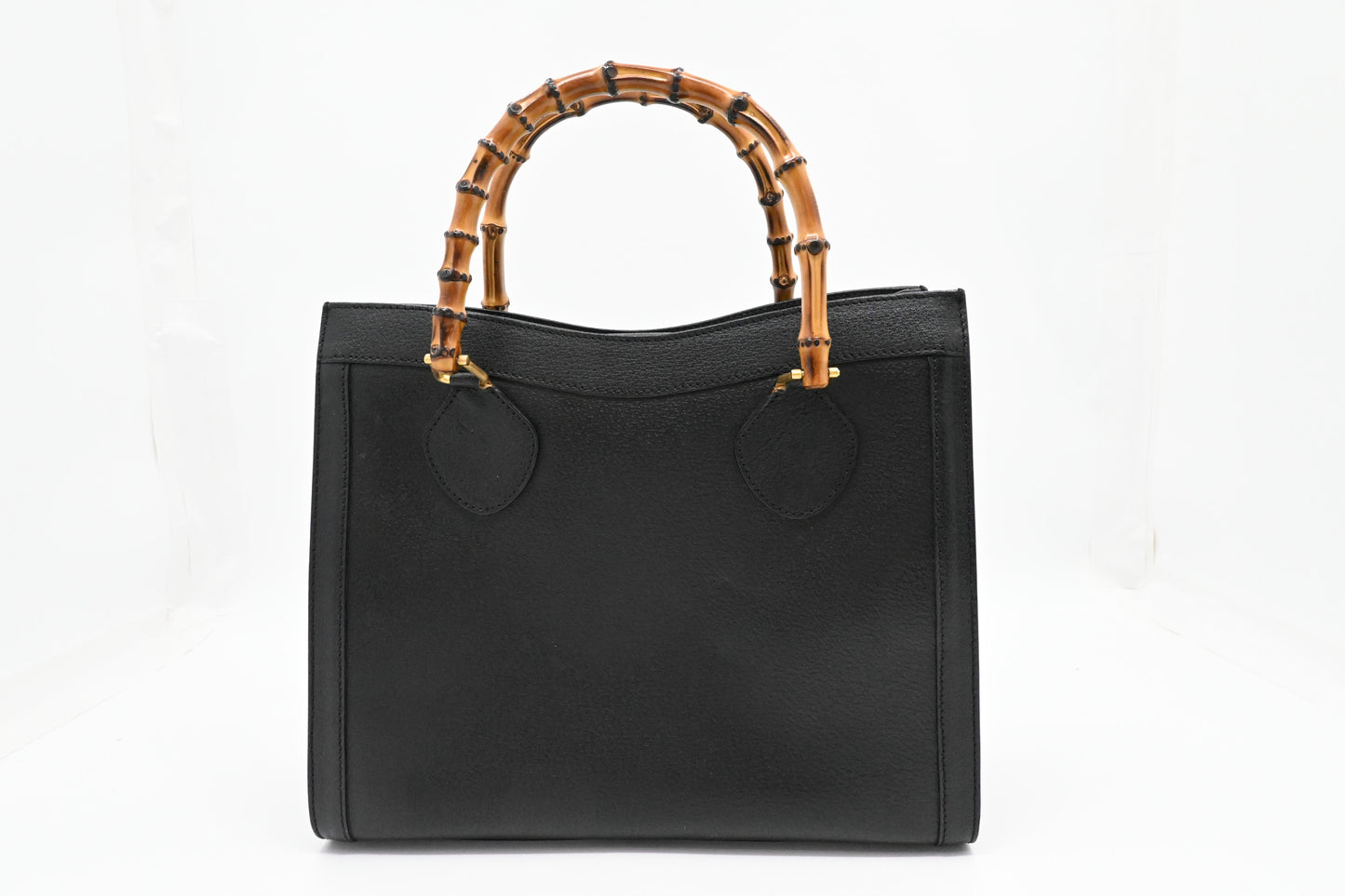 Gucci Medium Diana in Black Leather