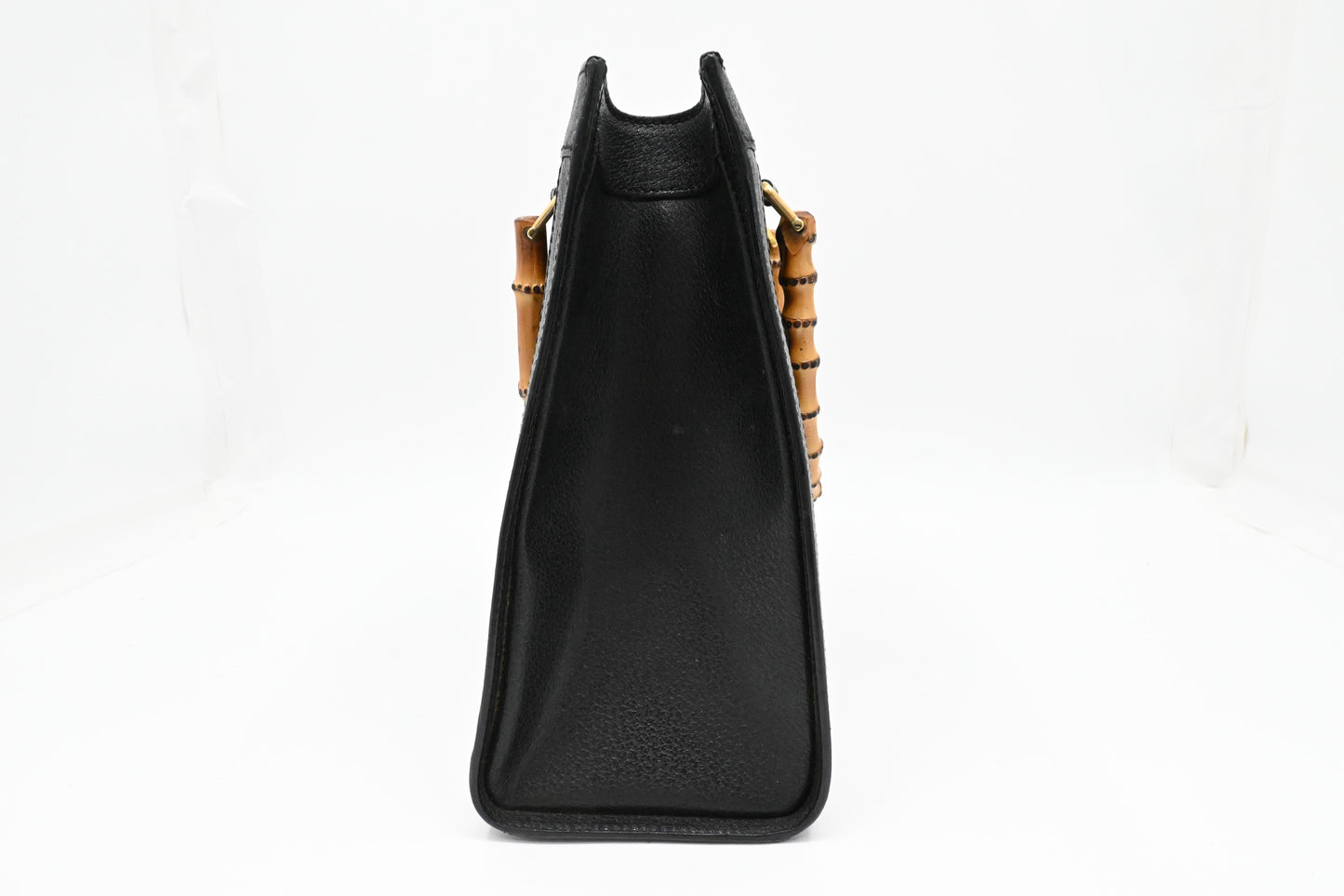 Gucci Medium Diana in Black Leather