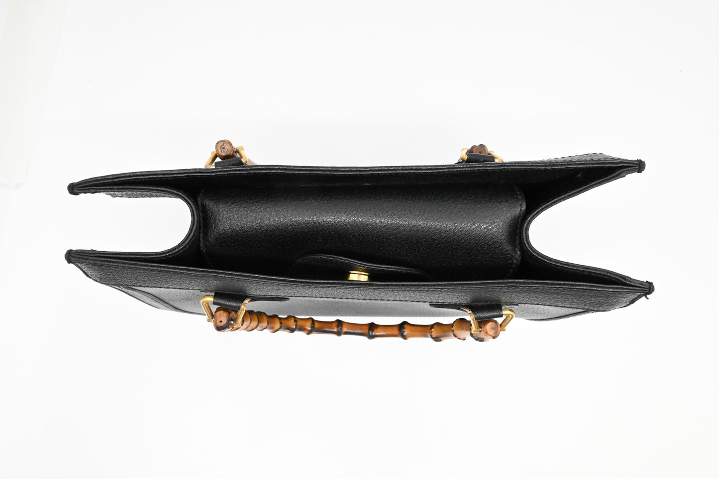 Gucci Medium Diana in Black Leather