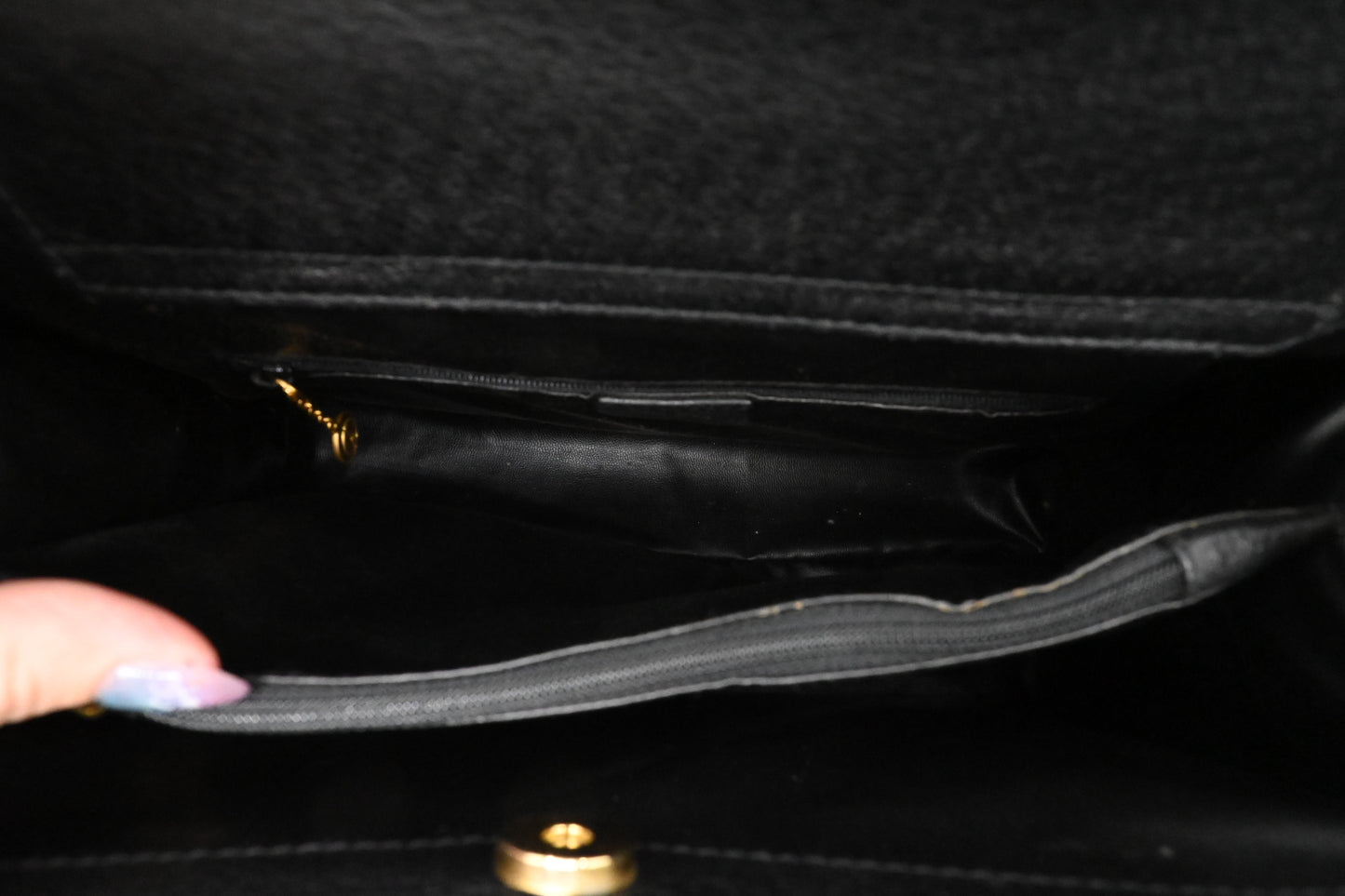 Gucci Medium Diana in Black Leather