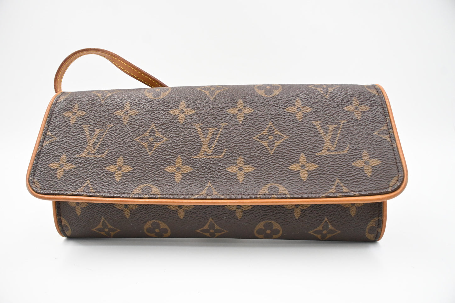 Louis Vuitton Pochette Twin GM in Monogram Canvas