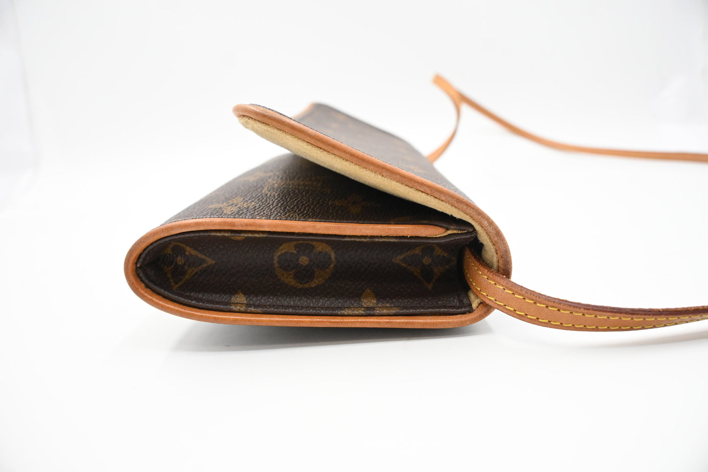 Louis Vuitton Pochette Twin GM in Monogram Canvas