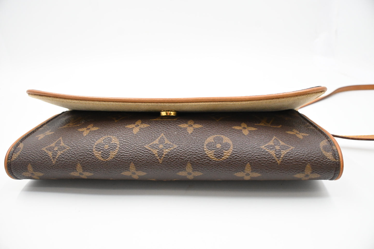 Louis Vuitton Pochette Twin GM in Monogram Canvas