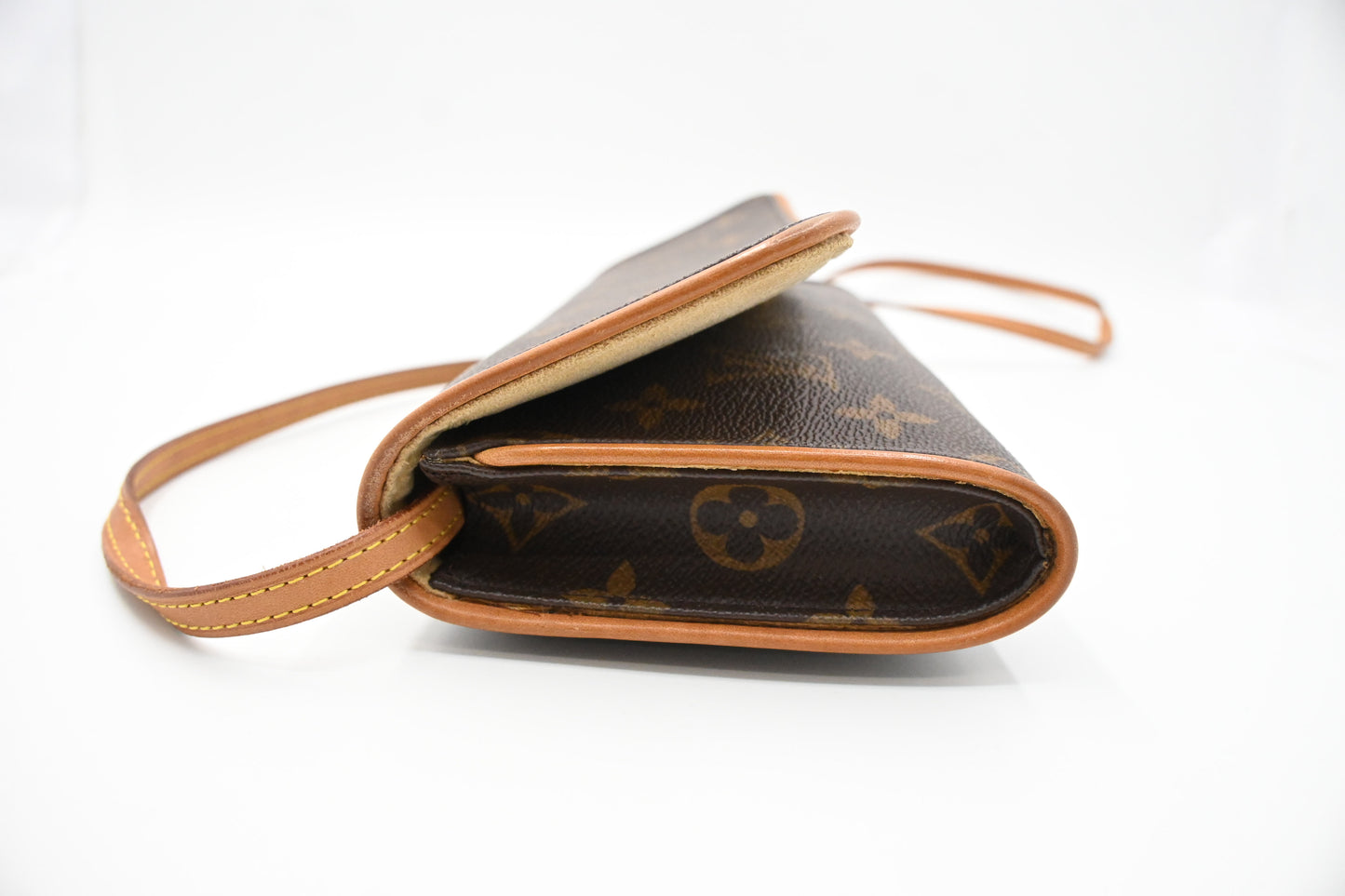 Louis Vuitton Pochette Twin GM in Monogram Canvas